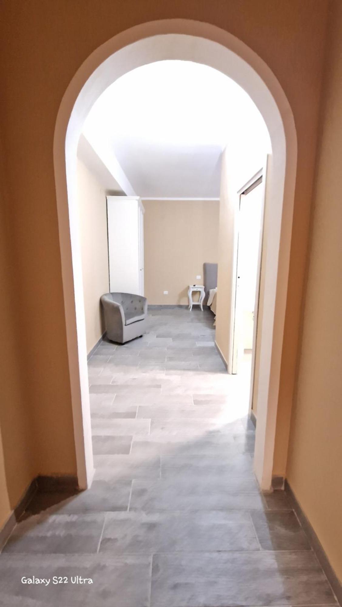 Отель Terry'S House Нуоро Экстерьер фото
