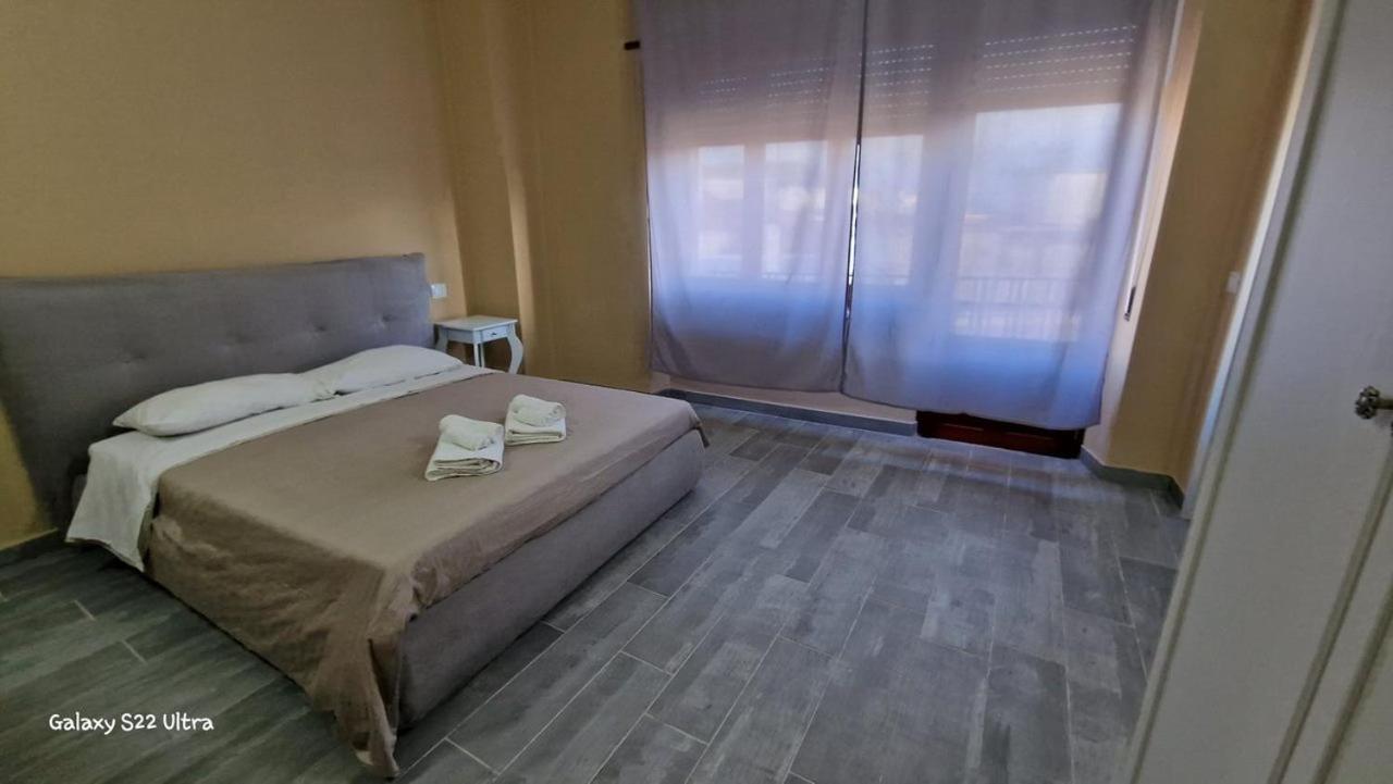Отель Terry'S House Нуоро Экстерьер фото